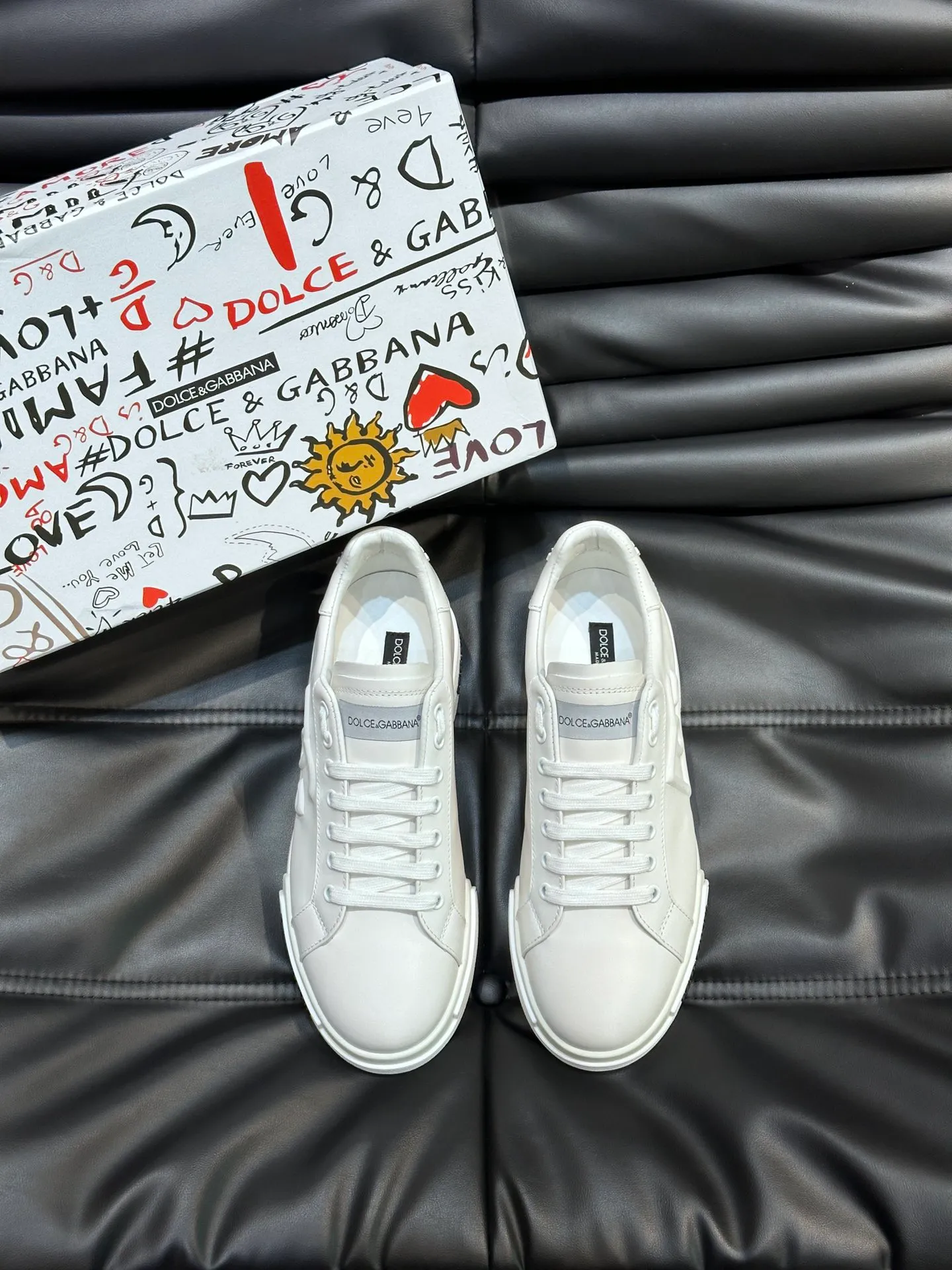 Men's shoes 💰p380 "DG" premium men's casual sports shoes! Imported original cowhide, imported original hardware, exquisite and luxurious, super A level! Compared with the genuine product at the counter, the version is no worse at all! Size:38-45 (46 customized)